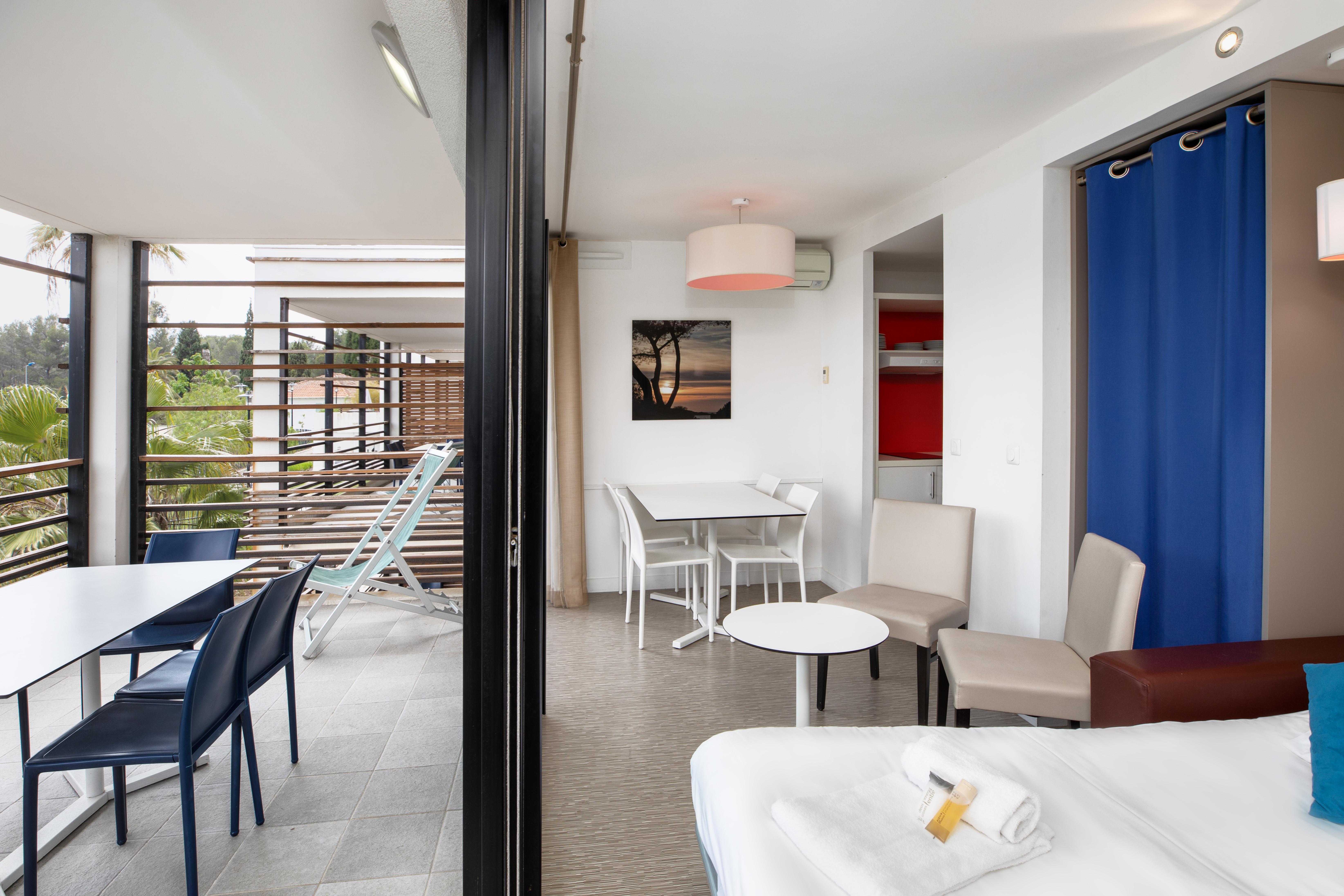Sowell Family Riviera Hotel Saint-Raphaël Exterior foto